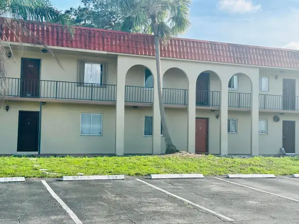 6054 Forest Hill Boulevard #102, West Palm Beach, FL 33415