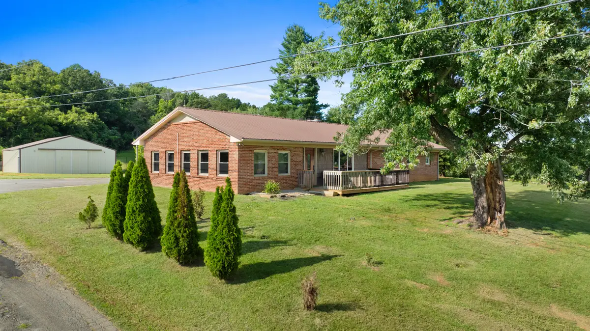2040 Warrensburg Rd, Greeneville, TN 37743 - #1