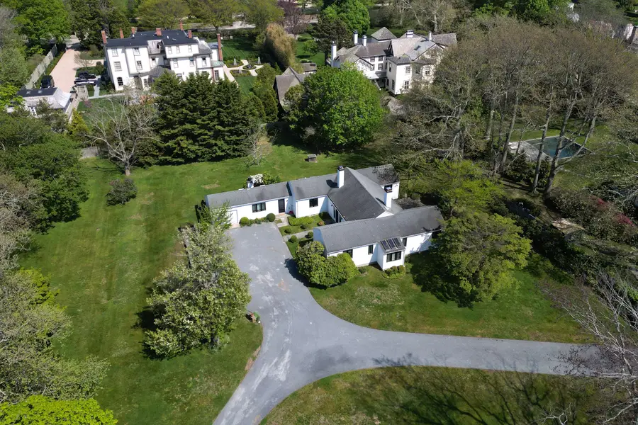 18 Ledge Road, Newport, RI 02840 - #3