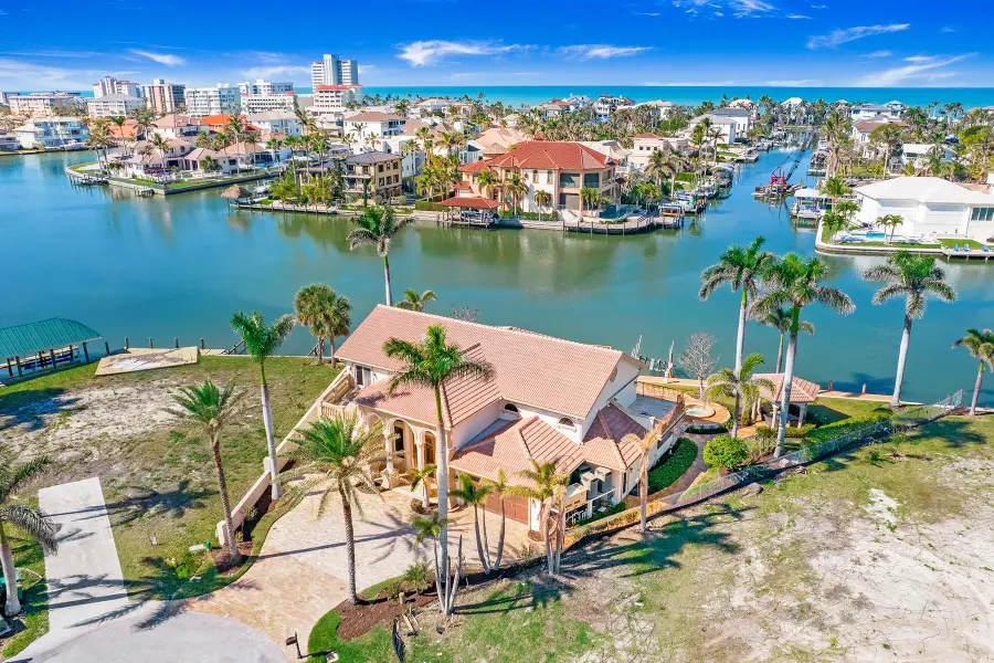 342 Germain Avenue, Naples, FL 34108 - Image #3