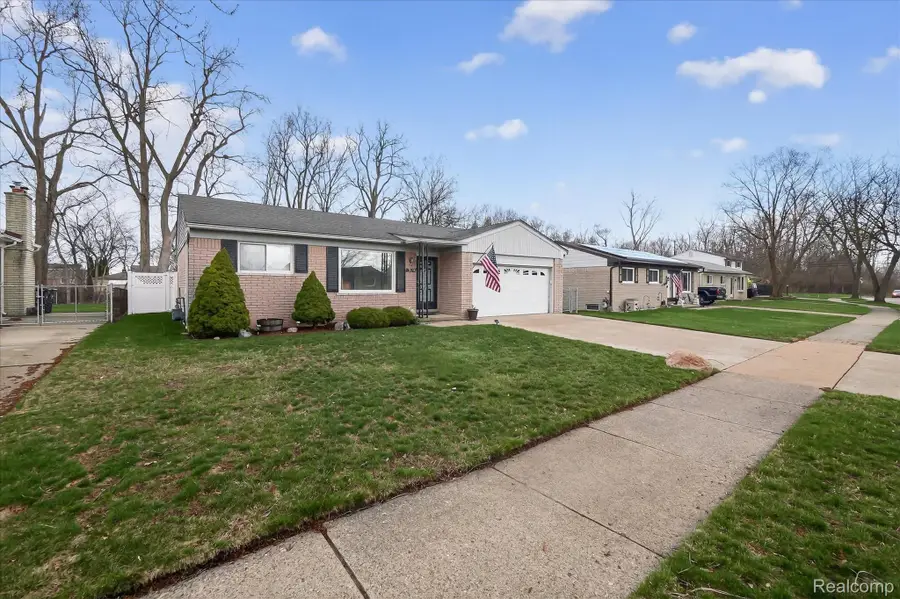 25046 Chestnut Street, Taylor, MI 48180 - #2