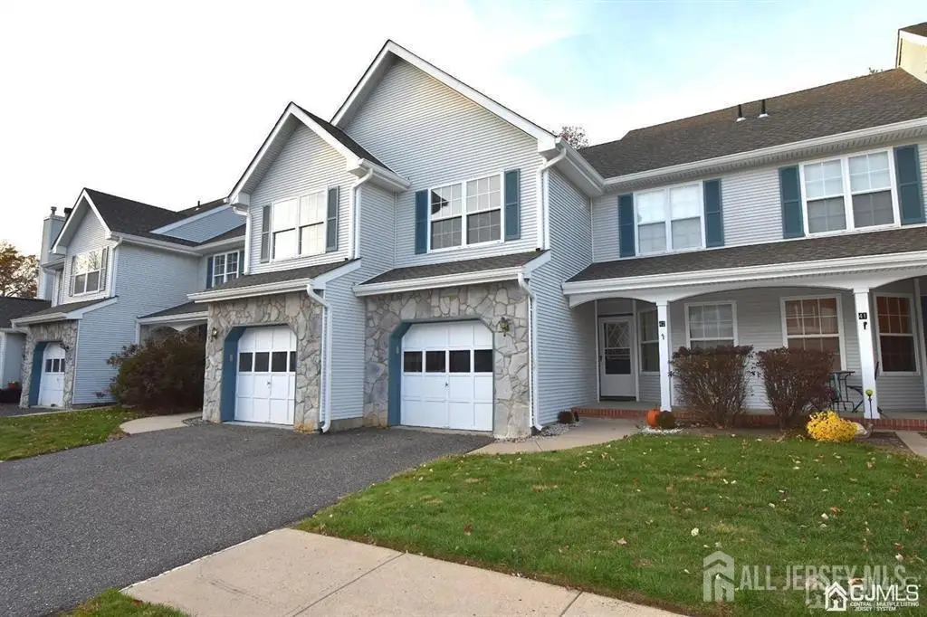 42 Heather Court, Monmouth Junction, NJ 08852 - Image #1