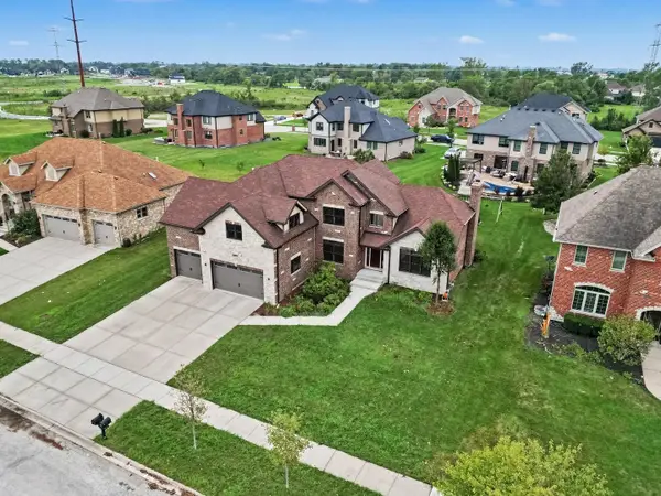 22620 Hunters Trail, Frankfort, IL 60423