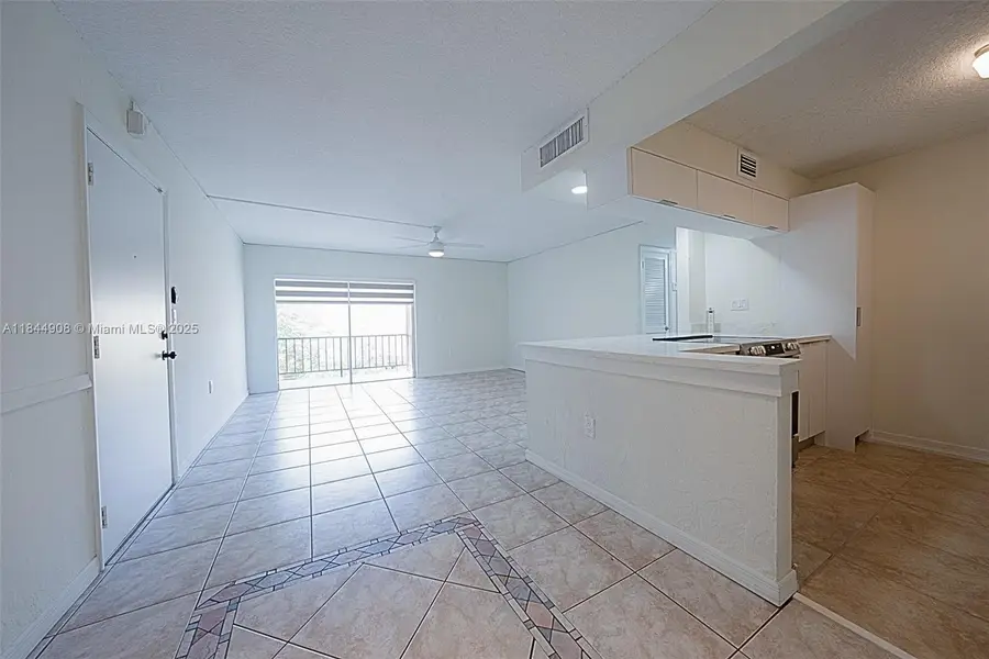 Address Withheld By Seller, Concord, CA 94520 - Image #3