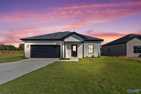 17194 Red Hill Road, Athens, AL 35611