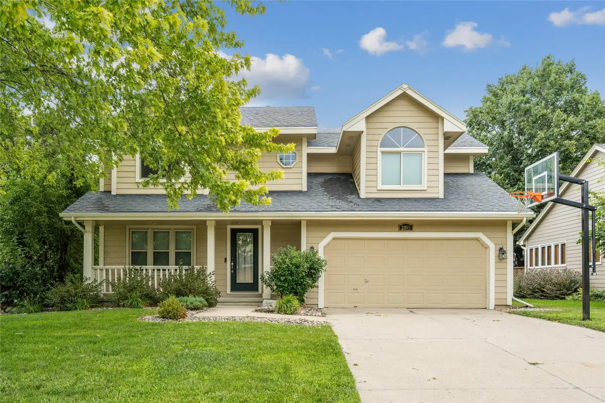 2095 NW 144th Street, Clive, IA 50325 - Image #1