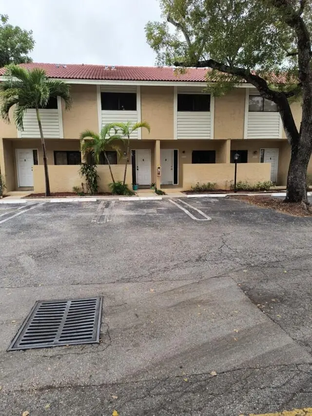 9286 NW 40th Street, Coral Springs, FL 33065 - #1