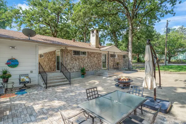 913 Doe Run Road, Tool, TX 75143