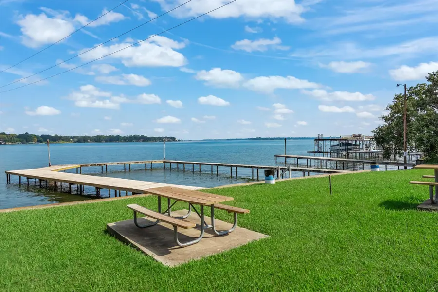 913 Doe Run Road, Tool, TX 75143 - Image #3