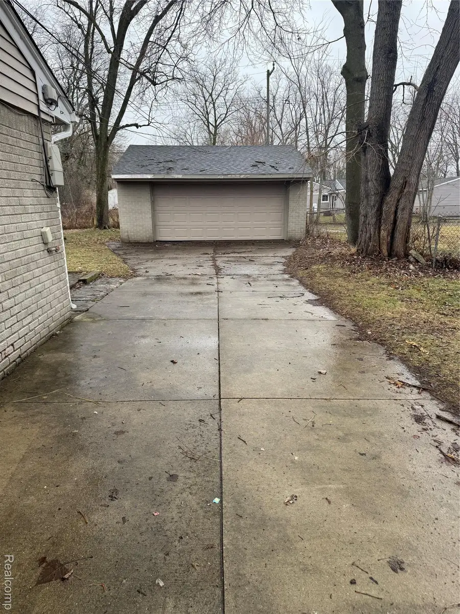 2559 Depew Drive, West Bloomfield, MI 48324 - #3