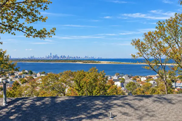 28 Twinlights Terrace, Highlands, NJ 07732