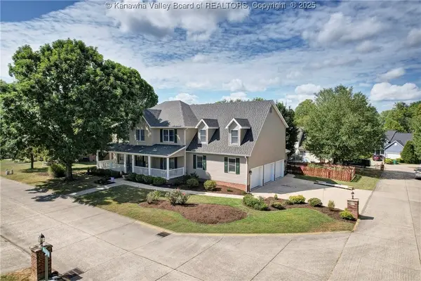 12 Meadowbrook Circle, Hurricane, WV 25526