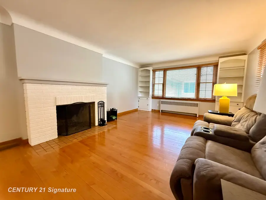 38 Congress A, Saginaw, MI 48602 - #2