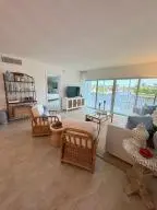 390 N Federal Highway #Unit 203, Deerfield Beach, FL 33441