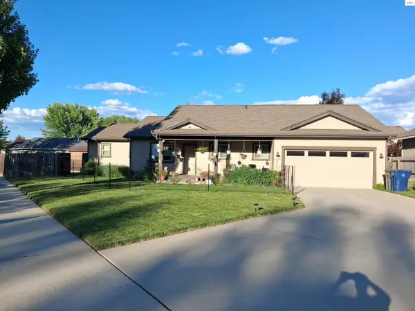 1206 Honeysuckle AVE, Sandpoint, ID 83864
