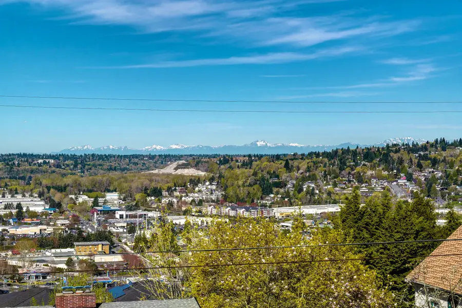 808 Renton Avenue S, Renton, WA 98057 - #3