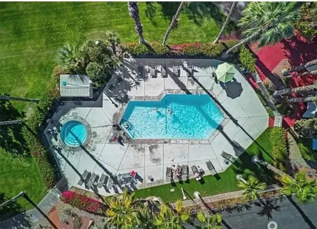 6054 Montecito Dr , 2, Palm Springs, CA 92264 - #3