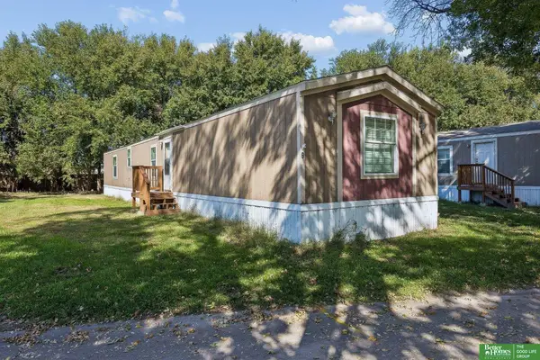 1075 W 8th Street #9, North Bend, NE 68649