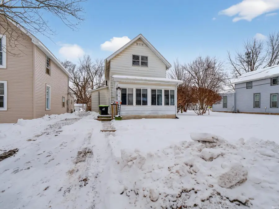 516 Webster Street, Huntington, IN 46750 - #2