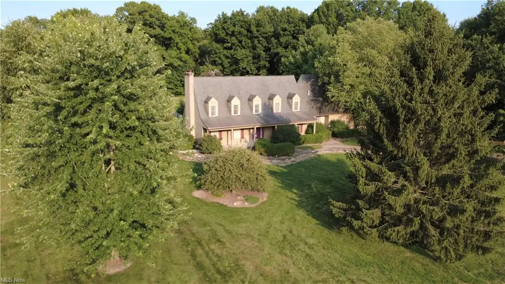1406 Henn Hyde Ne Road, Warren, OH 44484 - #1