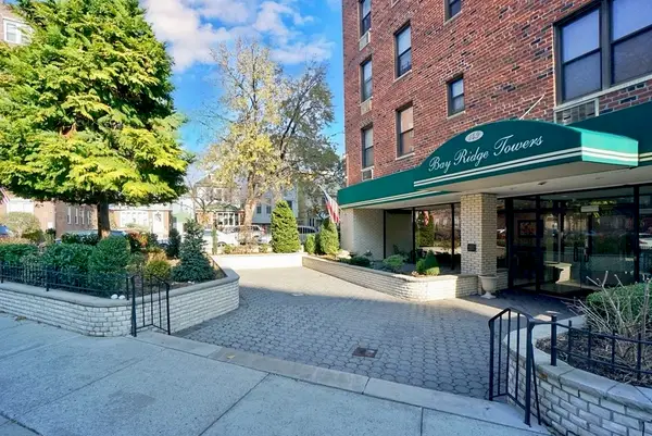 149 Marine Avenue, 3S, Brooklyn, NY 11209