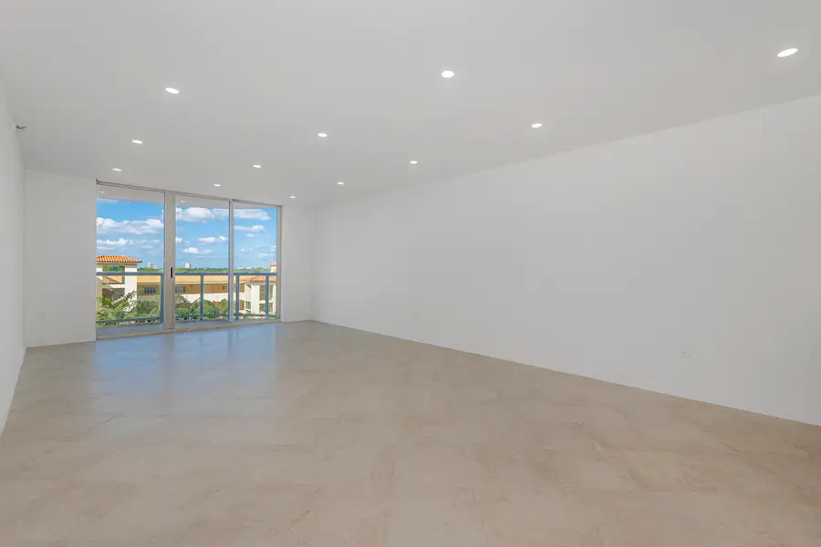 8855 Collins Ave #6E, Surfside, FL 33154 - Image #3