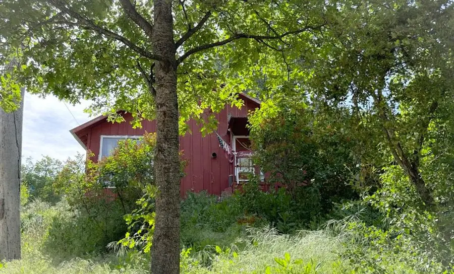 379 Cedar Brook Trail, California Hot Springs, CA 93207 - Image #2