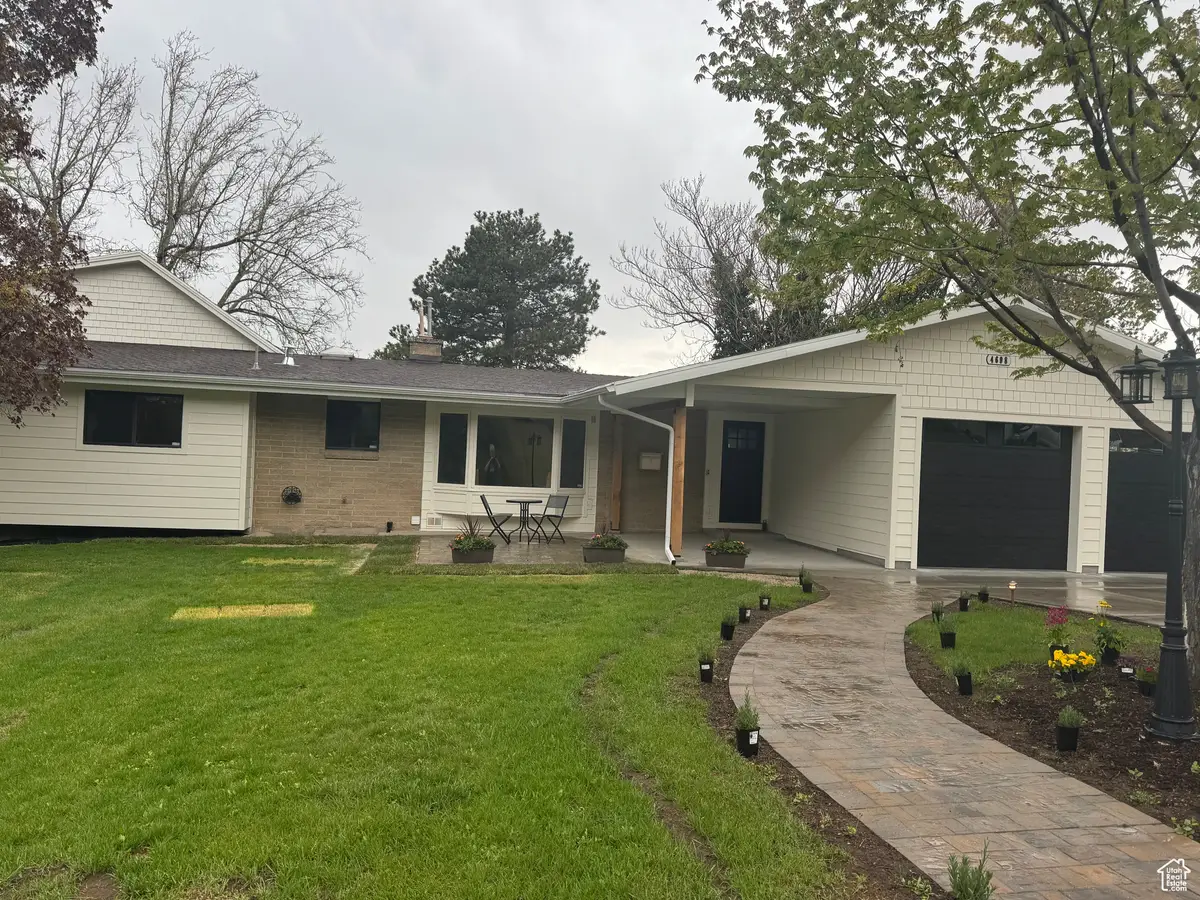 4698 S Bron Breck St E, Holladay, UT 84117 - Image #1