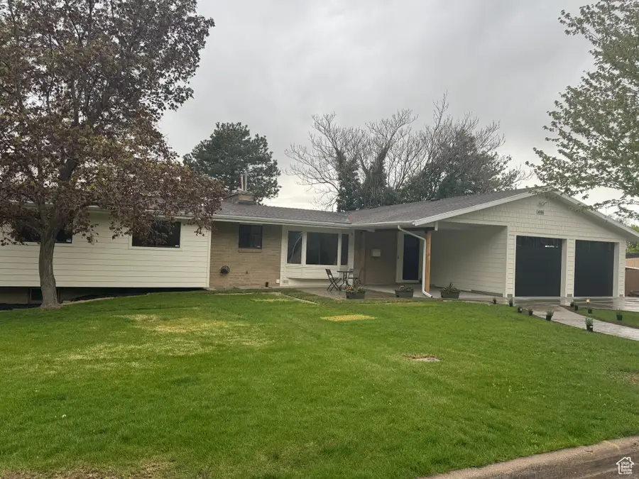 4698 S Bron Breck St E, Holladay, UT 84117 - Image #2