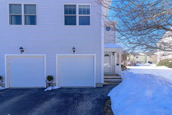 57 Rocky Brook Way, South Kingstown, RI 02879