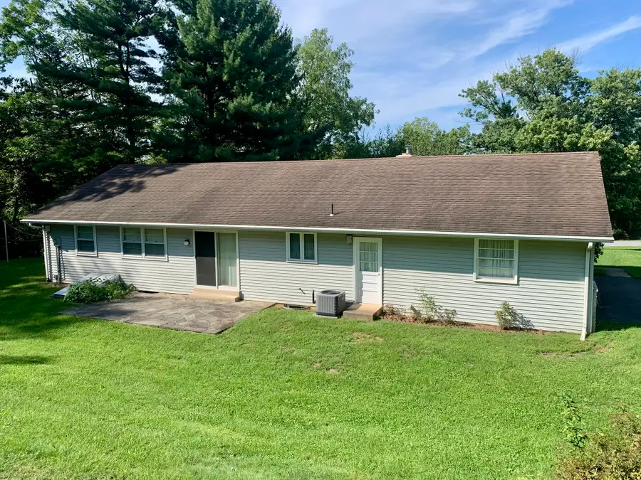 64 Cross Key Rd, Bernville, PA 19506 - #2