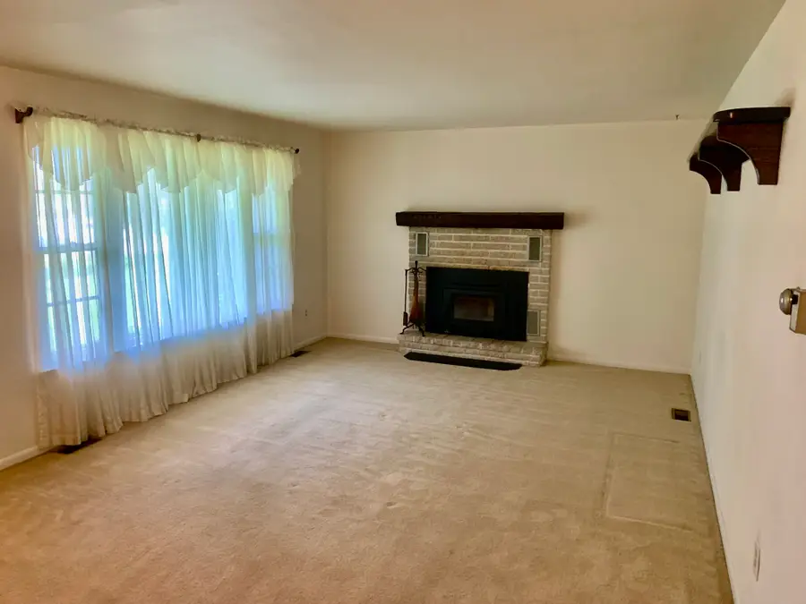 64 Cross Key Rd, Bernville, PA 19506 - #3