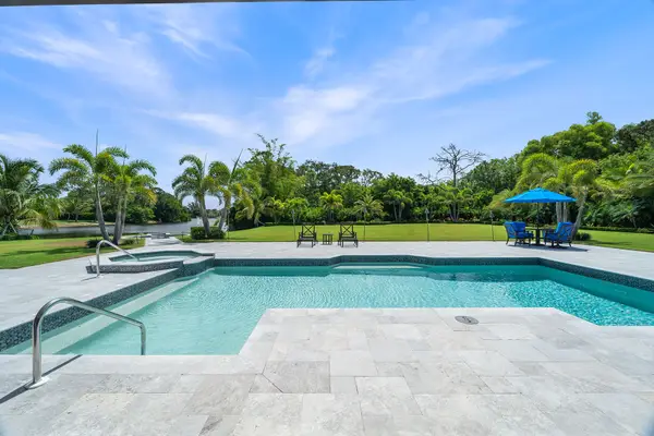 6582 Trail Boulevard, Naples, FL 34108