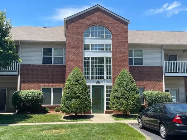 9502 Magnolia Ridge Dr #103, Louisville, KY 40291