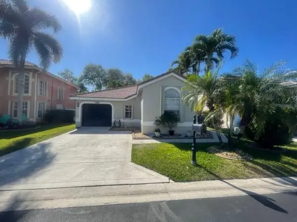 10332 Brookville Lane, Boca Raton, FL 33428