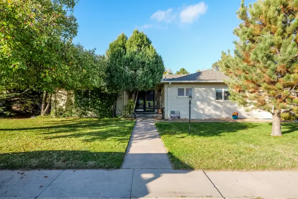 600 Manor Ln, Cheyenne, WY 82009