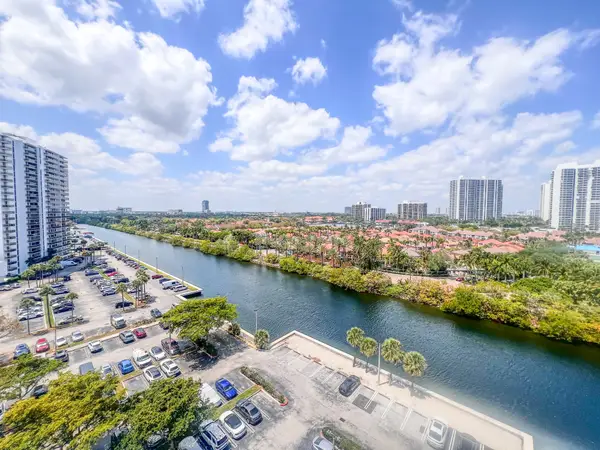 20505 E Country Club Drive #1131, Aventura, FL 33180