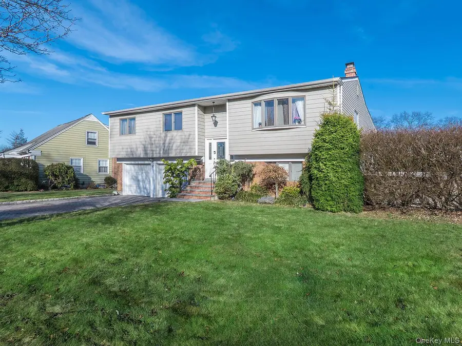 2 Terry Court, Glen Head, NY 11545 - Image #2