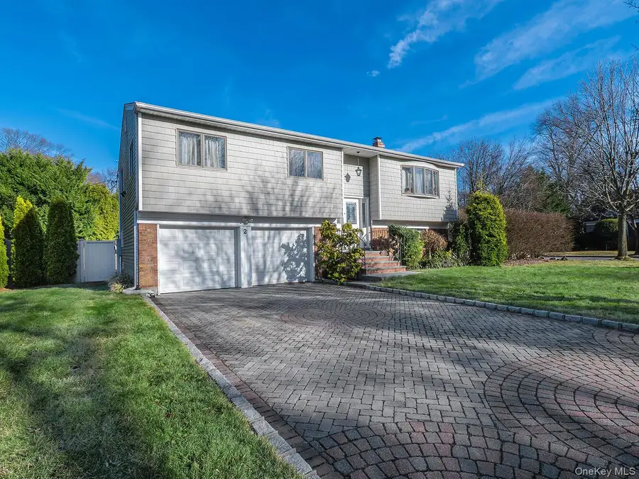 2 Terry Court, Glen Head, NY 11545 - Image #3