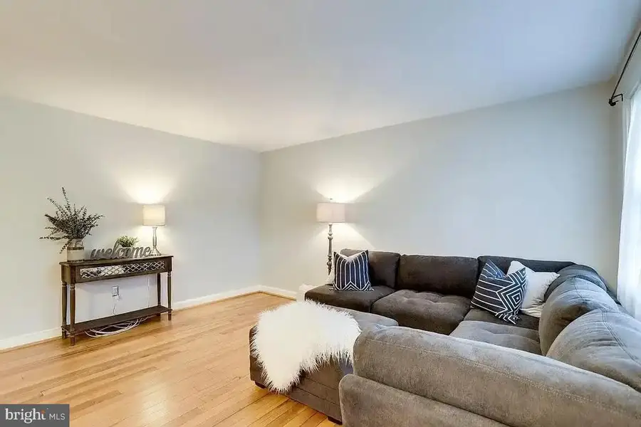 1319 S Walter Reed Drive , 19104, Arlington, VA 22204 - #3