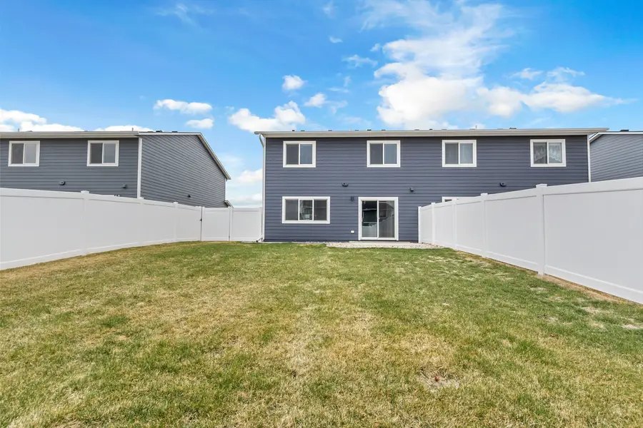 534 Oxford Ave, Harrisburg, SD 57032 - #3