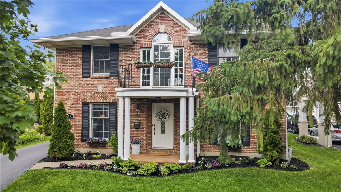 39 E Dixon Avenue, Oakwood, OH 45419 - #1