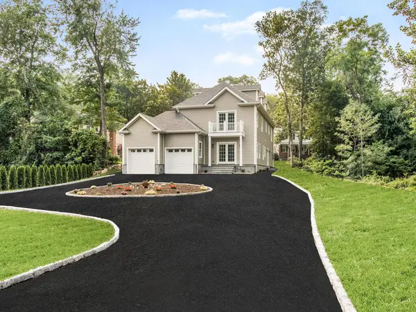 1 Kewanee Road, New Rochelle, NY 10804