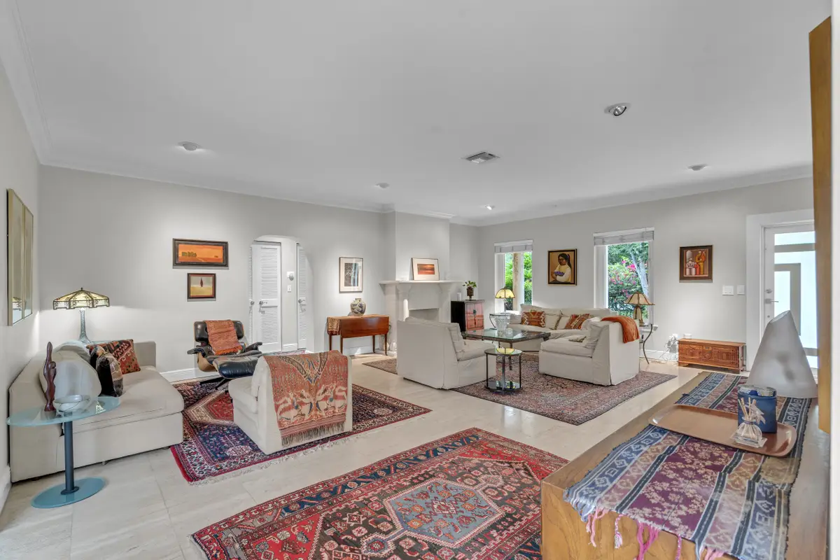 6605 Maynada St, Coral Gables, FL 33146 - #1