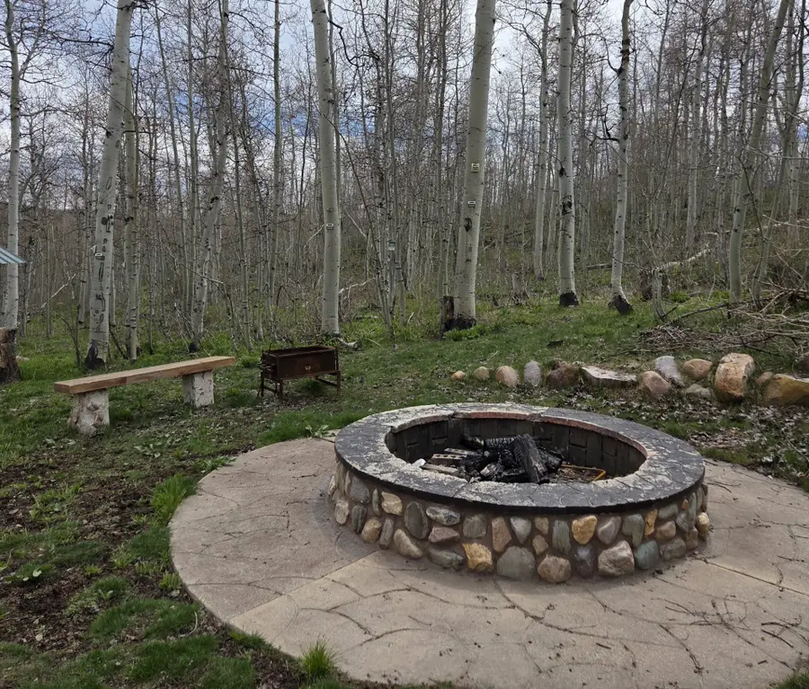 7565 N Jim Bridger Dr #H52, Huntsville, UT 84317 - #2