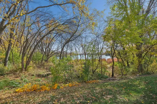 3030 Shields Drive #105, Eagan, MN 55121