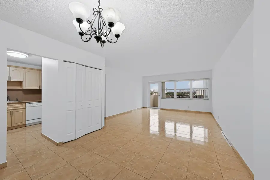 401 Golden Isles Drive unit: 1014, Hallandale Beach, FL 33009 - #3