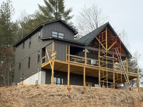 20B Twin Springs Road, Mineral Bluff, GA 30559