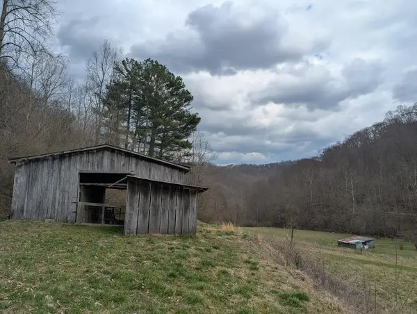456 Arnetts Fork Road, Big Creek, KY 40914