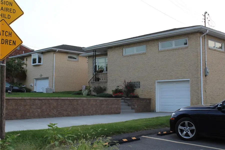 2120 Vermont Ave, West Mifflin, PA 15122 - #2